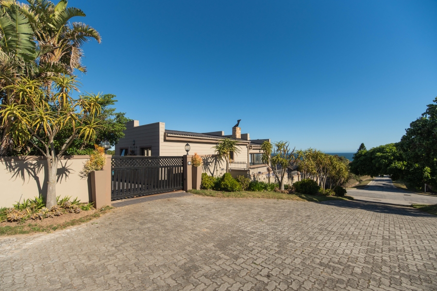 4 Bedroom Property for Sale in Clarendon Marine Eastern Cape